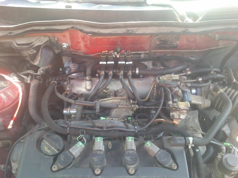 ugraeriokinisi-nissan-almera-hatchback (3)